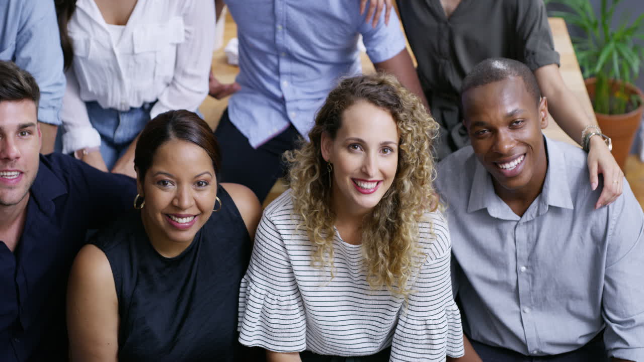 todos nos apoyamos unos a otros sin importar qué.