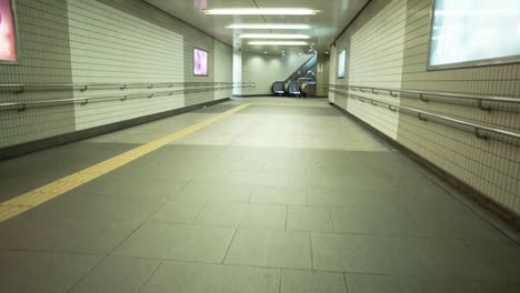 tokio túnel vacío 00