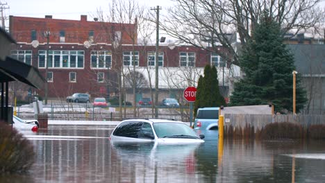 shocking-flooded-vehicles-news-natural-disaster-victims-apocalypse-storms-climate-change