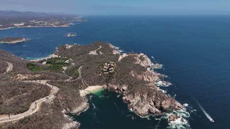 Playa-Violín,-Impresionante-Joya-Prístina-En-Las-Bahías-De-Huatulco,-Oaxaca,-México