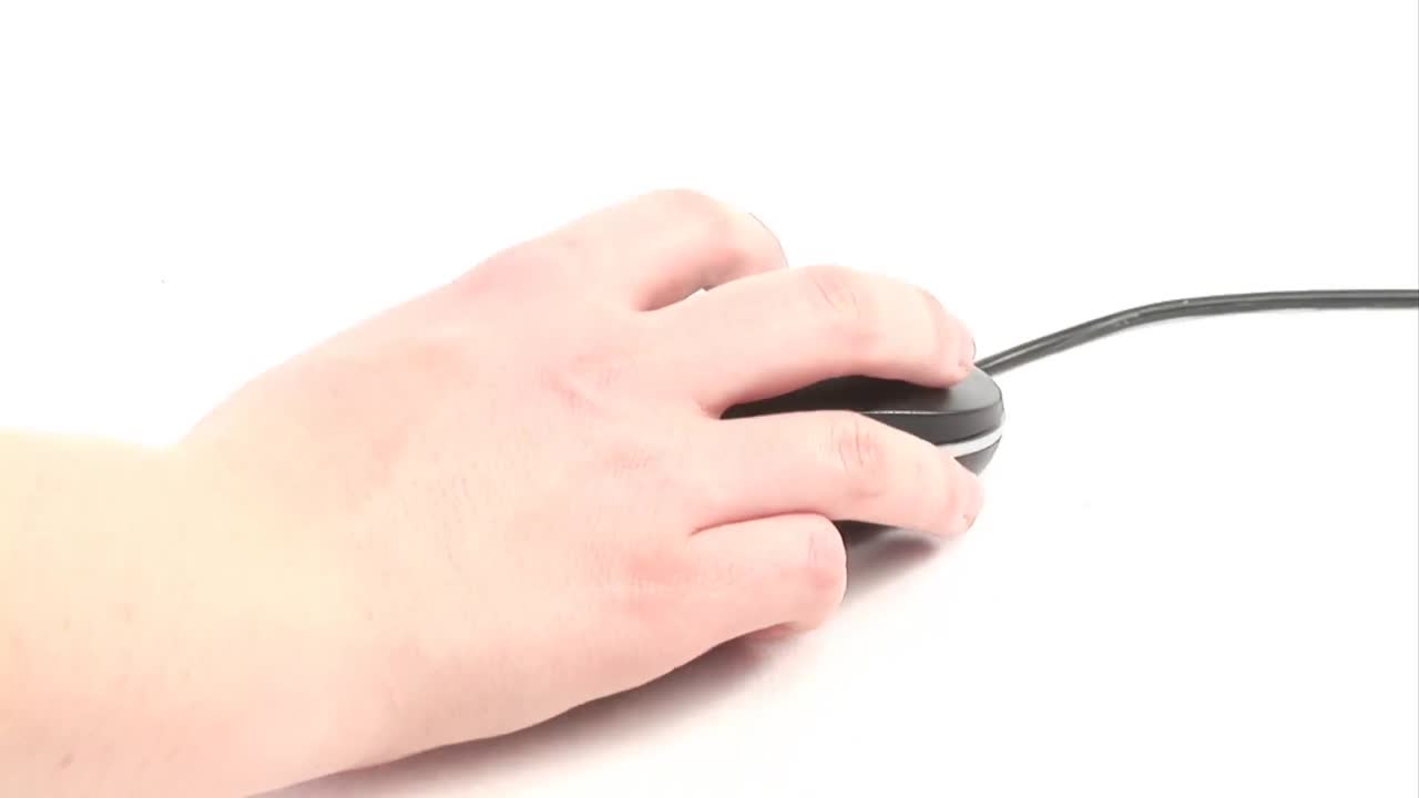 마우스 를 사용하는 여자