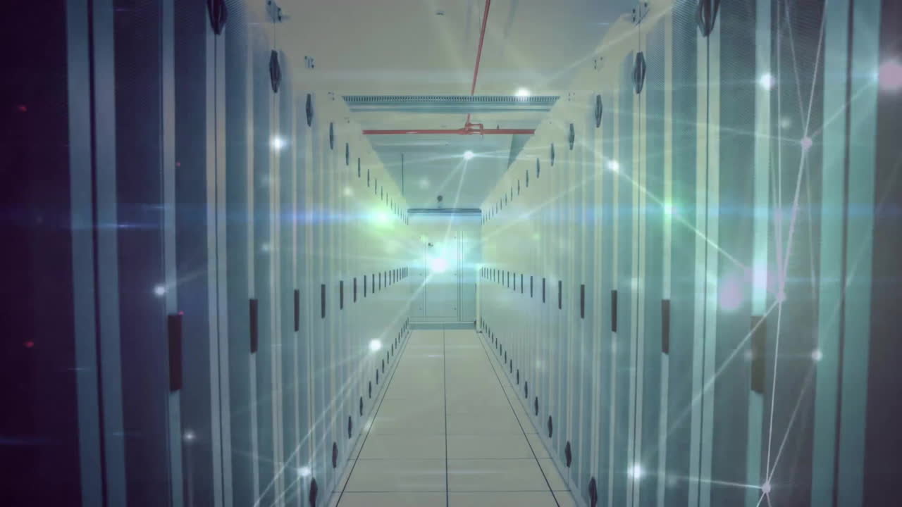 animación de puntos iluminados conectados que se mueven sobre la sala del servidor de datos