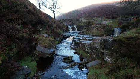 River-flowing-between-rocks-and-boulders