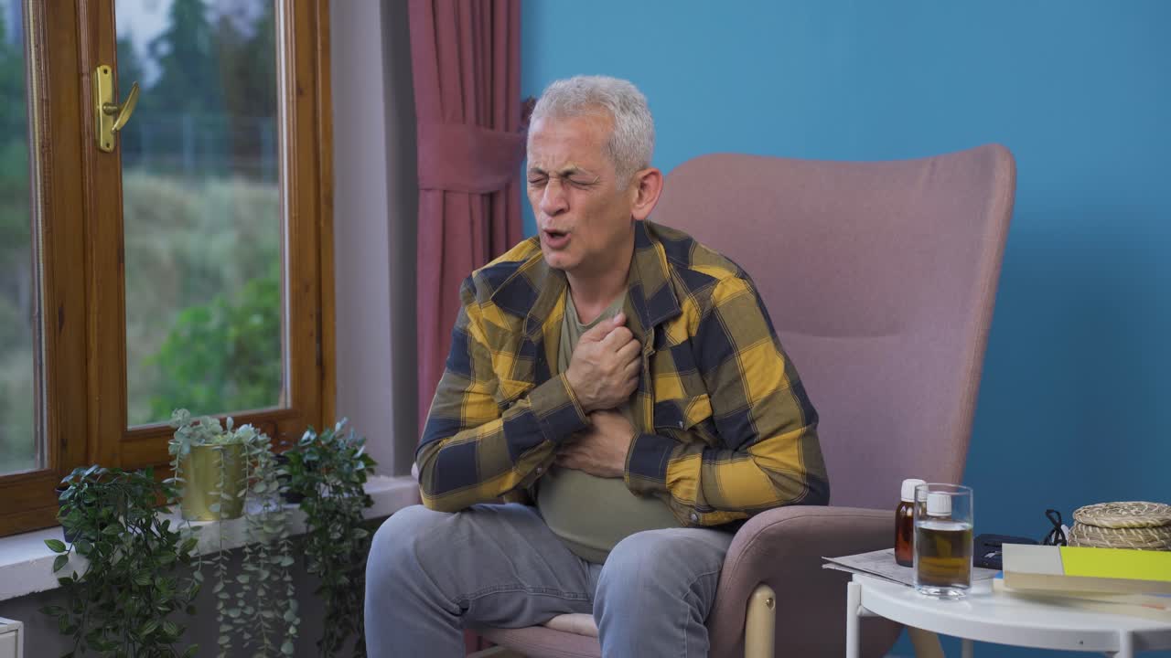 opresión en el pecho, problema cardíaco.