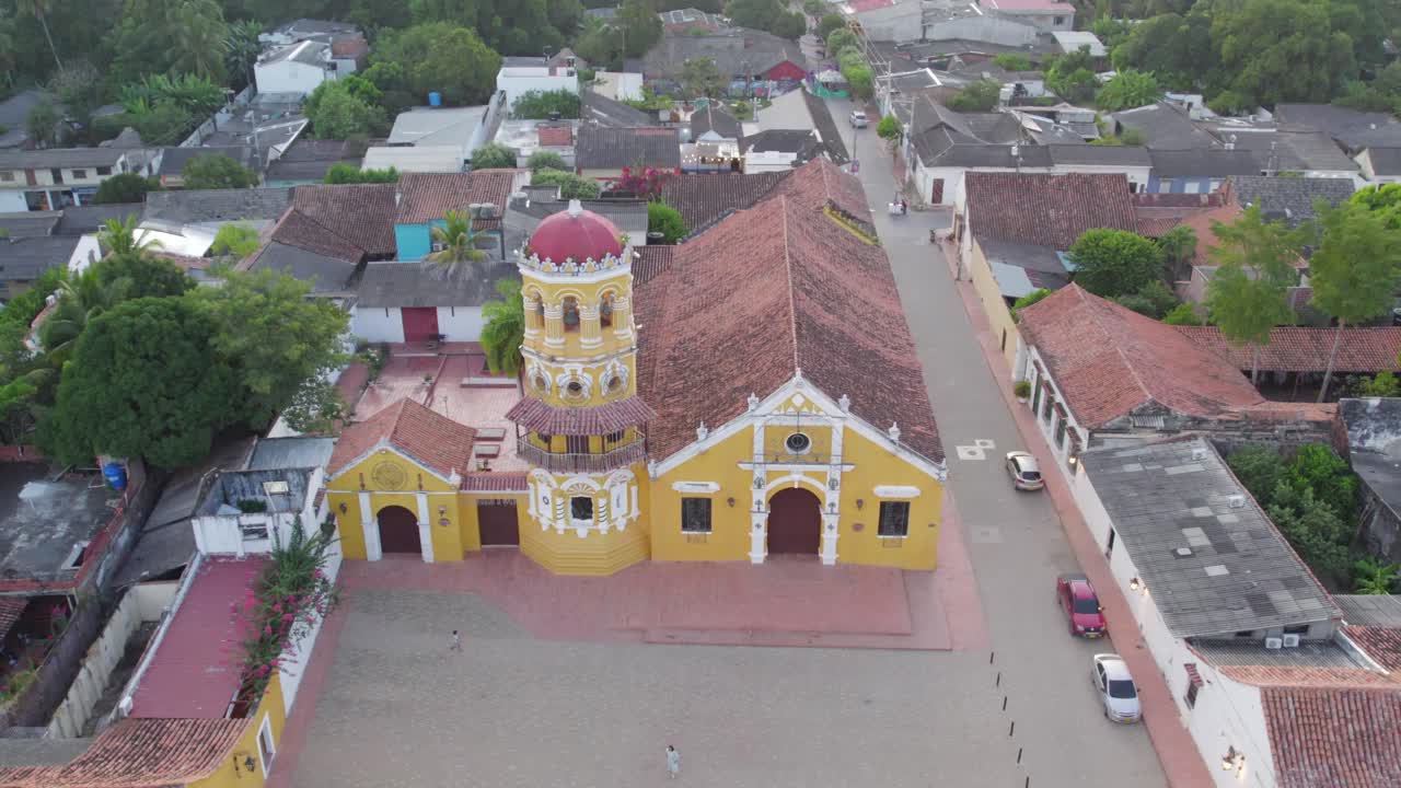 Santa Barbara church flowing peacefully alongside this heritage-rich landscape. Pitch forward.