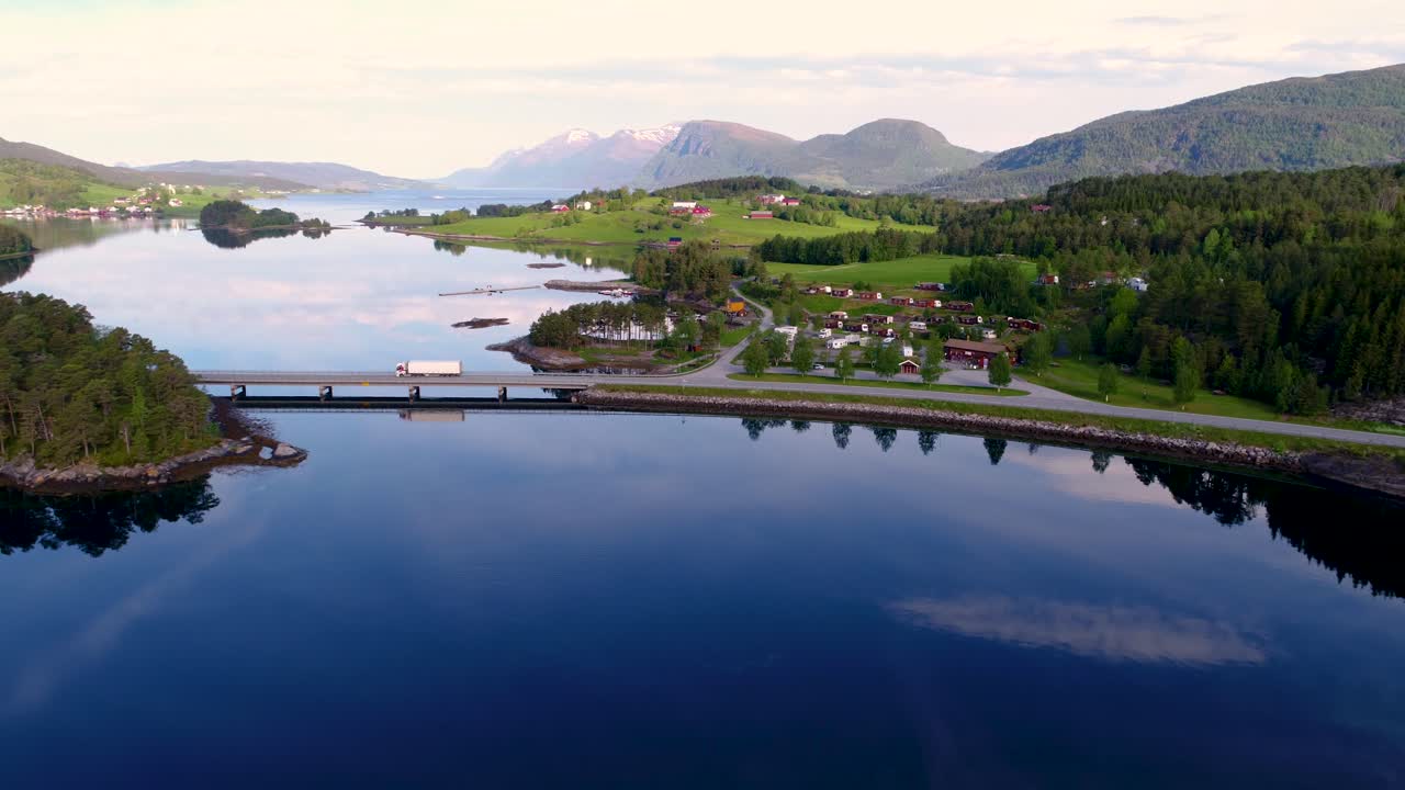 imágenes aéreas de la hermosa naturaleza de noruega.