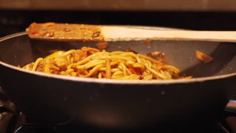 Tofu-Vegetable-Stir-Fry-Resting-After-Cooking-in-Hot-Wok