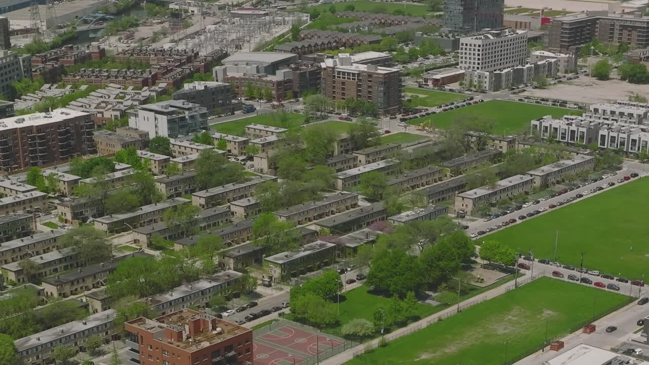 Chicago aerial view showcasing urban green spaces and housing layout