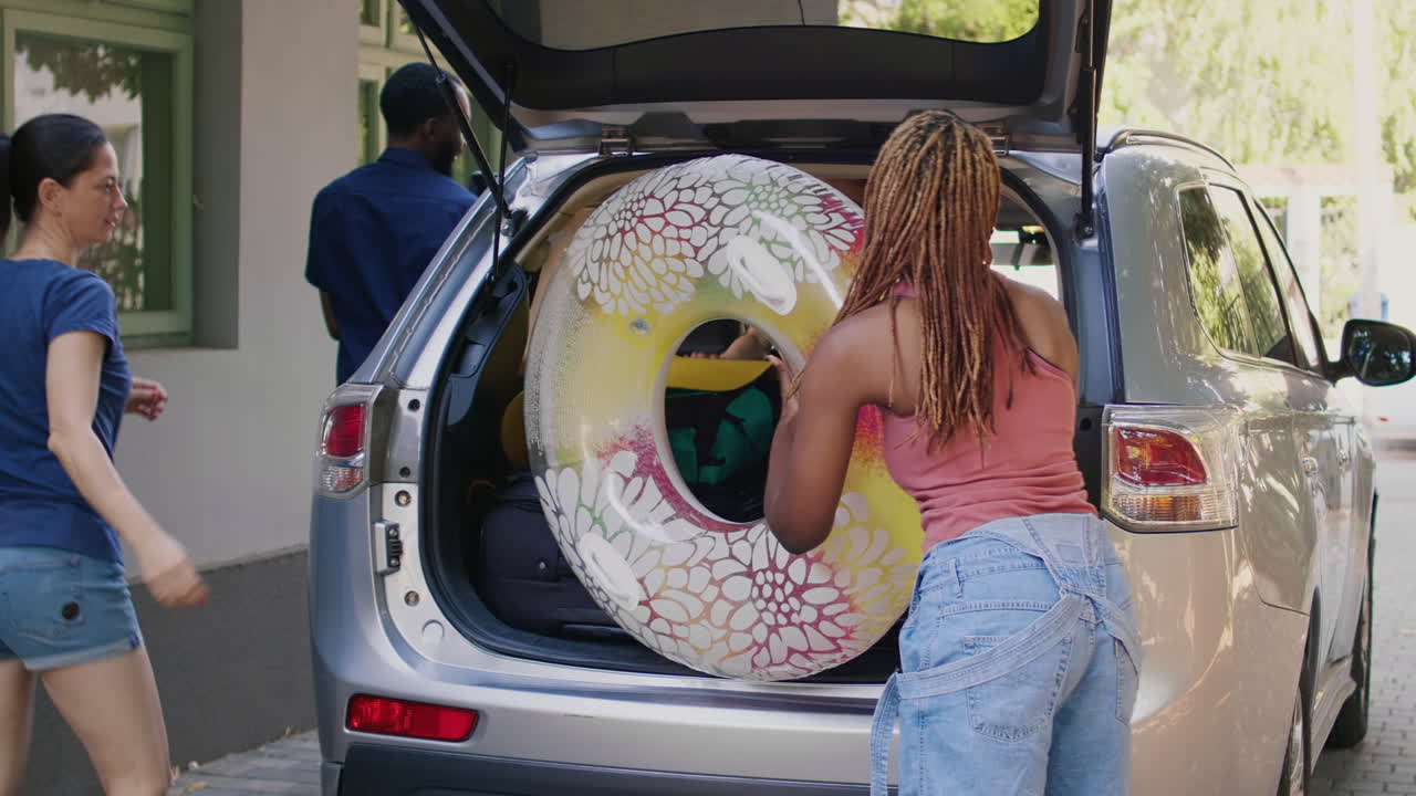 Family Packing Car for Vacation
