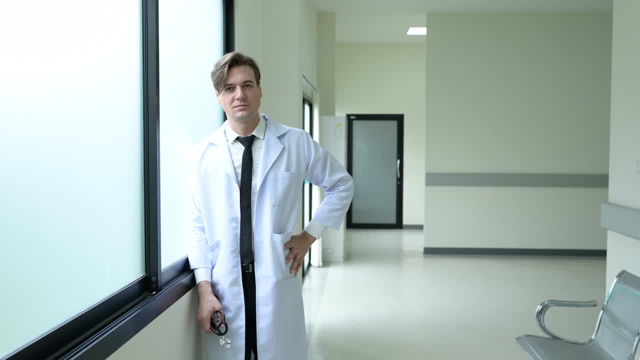 Satisfação do médico com os resultados bem-sucedidos do tratamento dos pacientes.