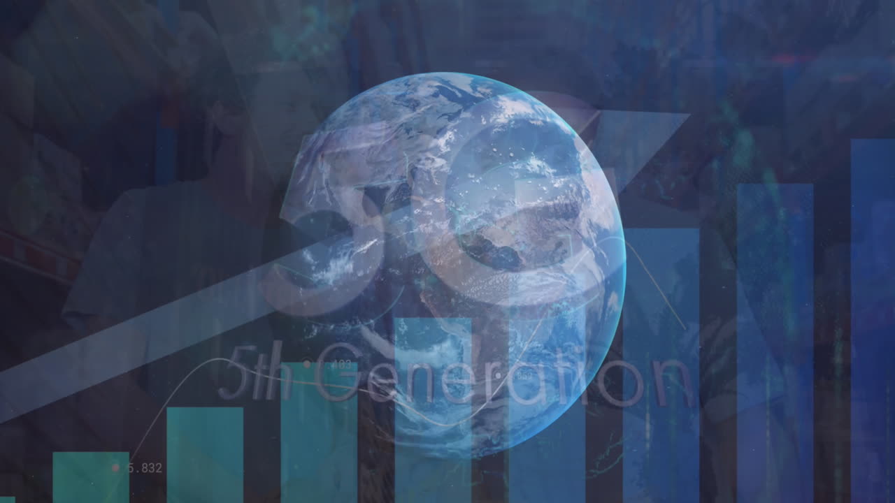 animación del procesamiento de datos financieros y globo con texto 5g sobre diversas personas