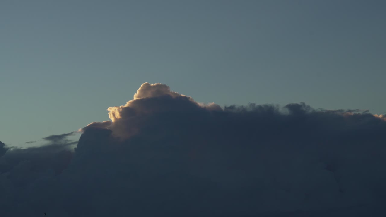 Clouds dense clear skyline blue sky before sunrise time-lapse nature