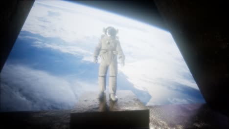 astronauta en la estación de observatorio espacial cerca de la tierra