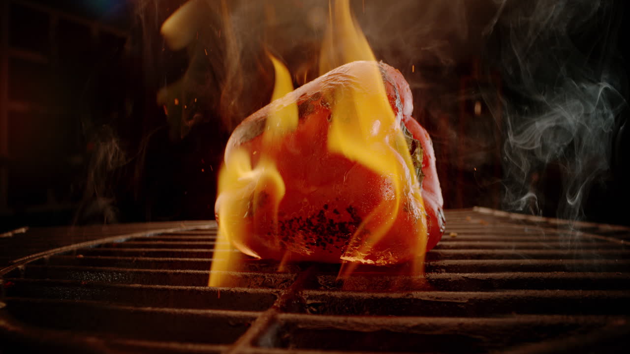 그릴 된 은 고추