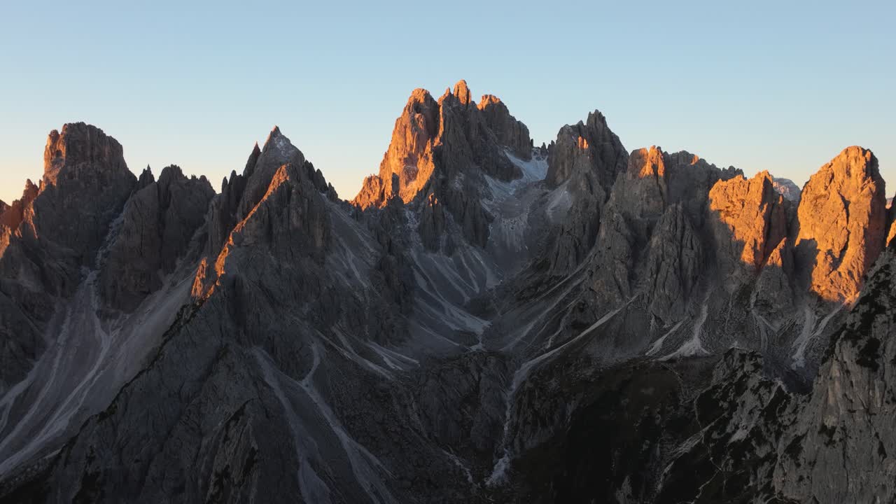 Dolomites - Cadini di Misurina Rekaman Drone Sinematik 4K_14
