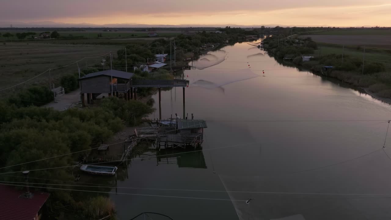 vista aérea de cabañas de pesca en las costas de