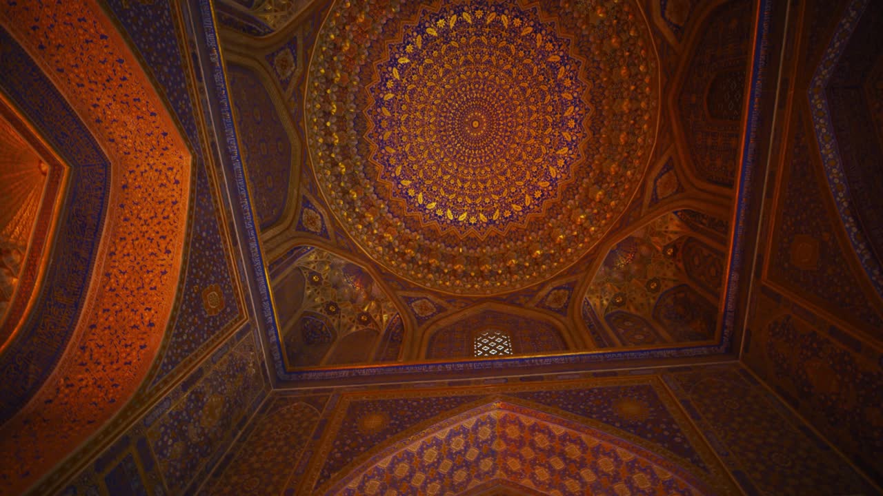 registan ciudad de samarcanda uzbekistán bajo la cúpula de tillya kari madrasah arquitectura islámica 38 de 38