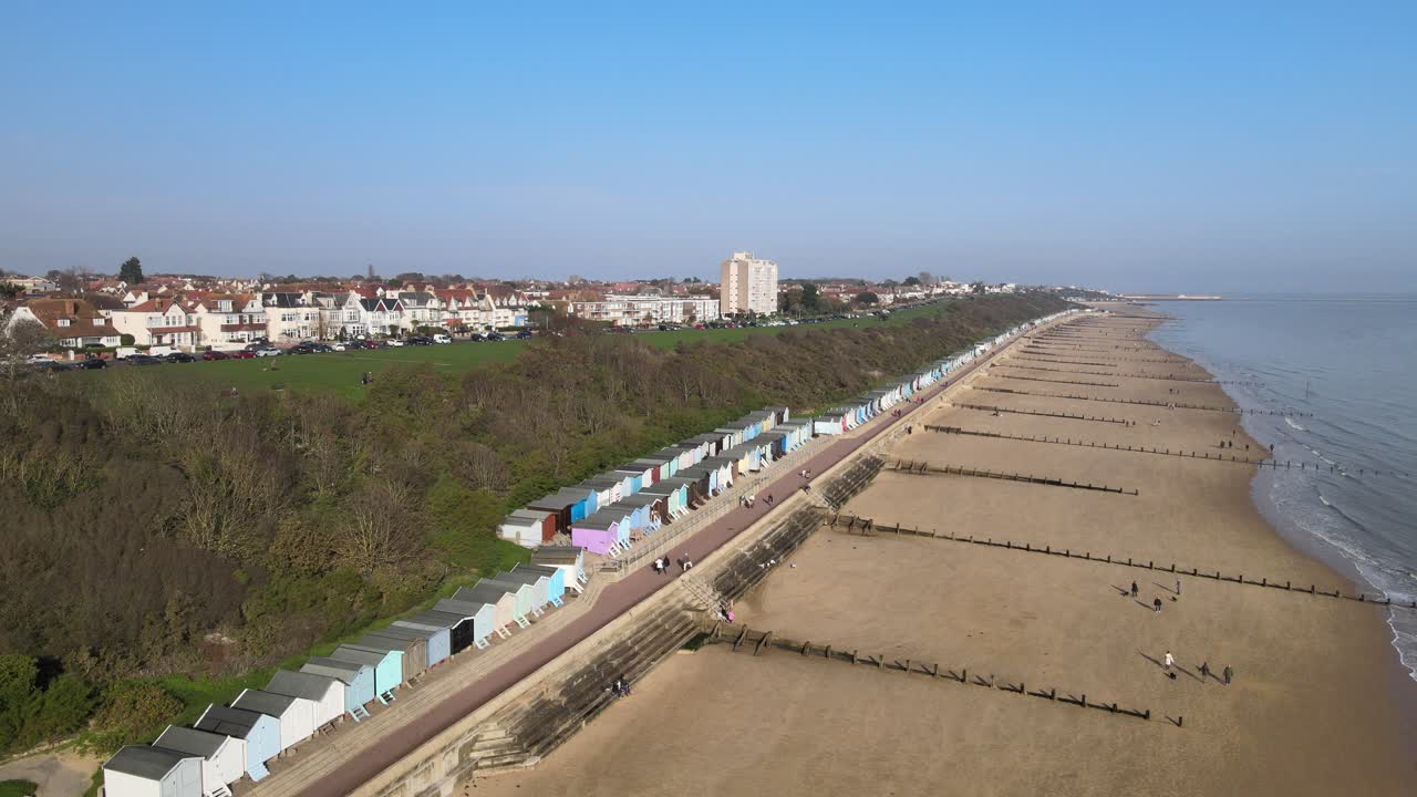 imágenes aéreas frinton en el mar día soleado otoño