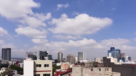 horizonte del centro de la mañana a la transición de la noche timelapse con vistas panorámicas de torres desde la parte superior