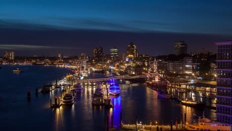 Hamburg-Skyline,-Yachts-&-Marina-Evening