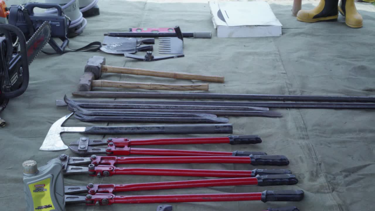 다양한 유형의 장비의 데모