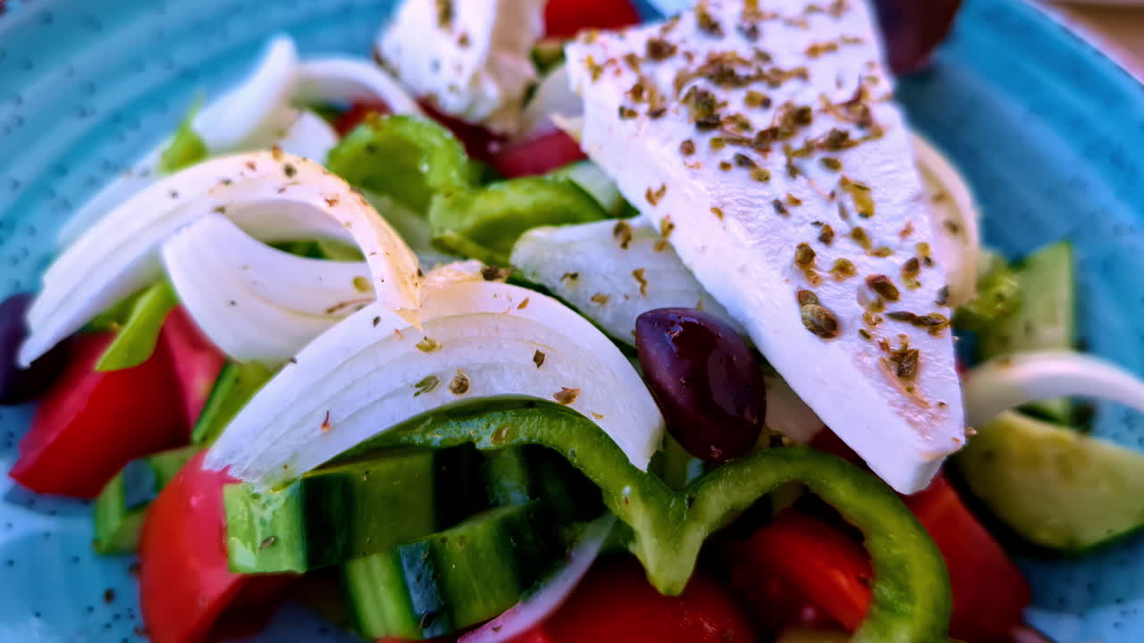 ensalada griega con queso feta