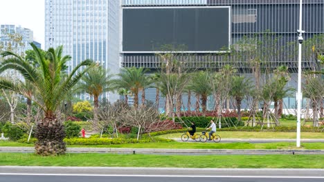 timelapse, advertising billboard on building at island ring road