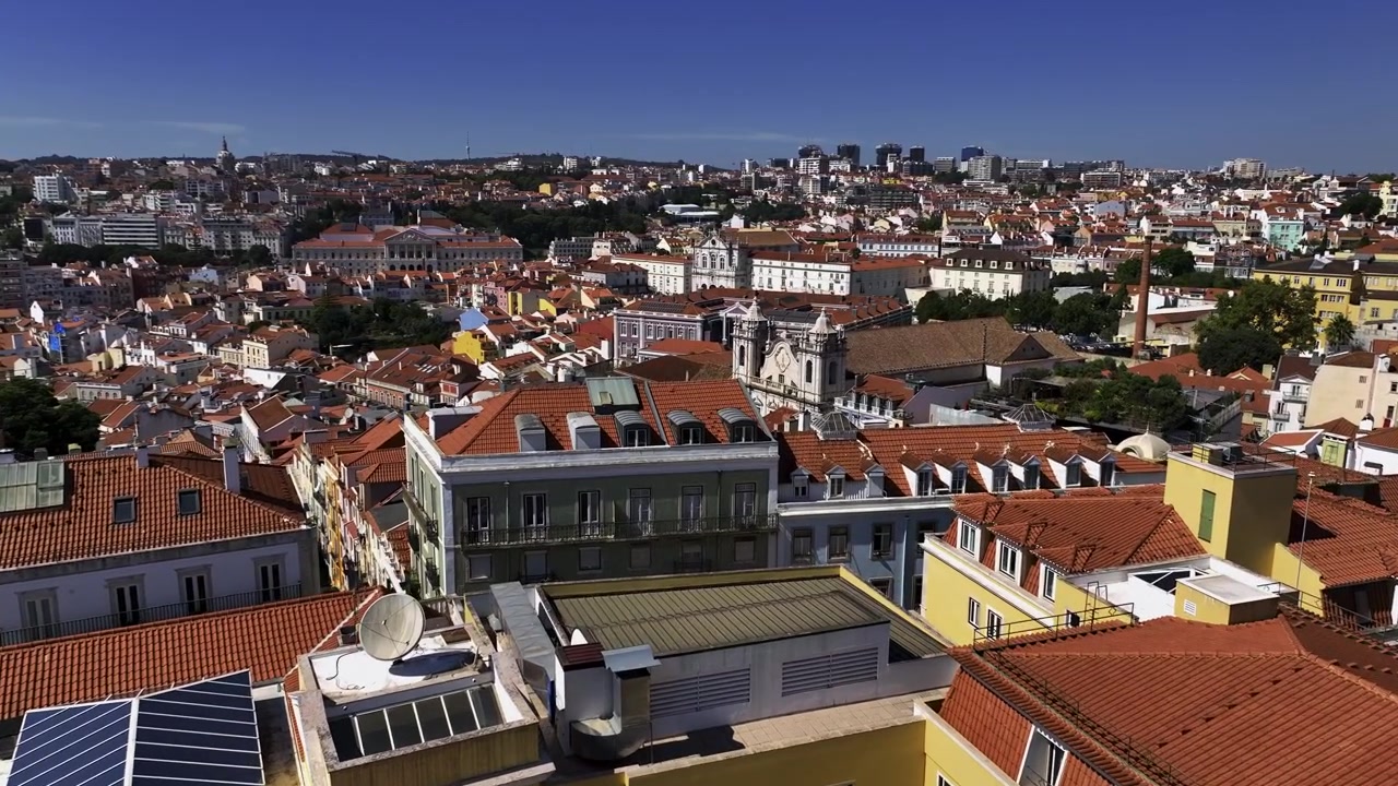 Ripresa aerea con drone su Lisbona, Portogallo