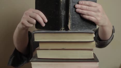 libro gusano leyendo libro de colección