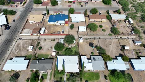 Southwest-USA-housing-in-desert
