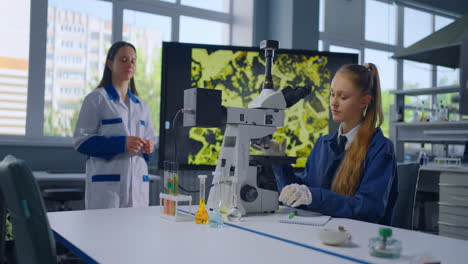 science students in a laboratory