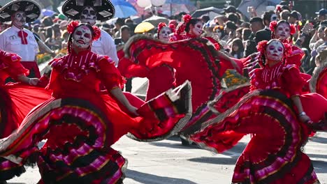 dia de muertos parade: colorful celebration of the day of the dead