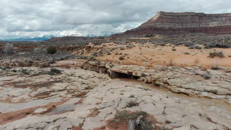 Fluss-Aus-Rotem-Felsen,-Utah