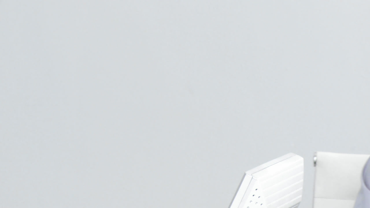 agente del cliente y su colega trabajando en la oficina