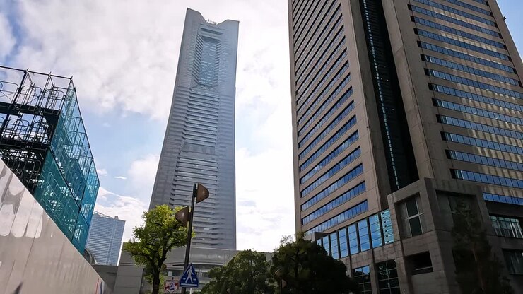 Skyline dell'area di Yokohama Minatomirai nella città di Yokohama, prefettura di Kanagawa, Giappone