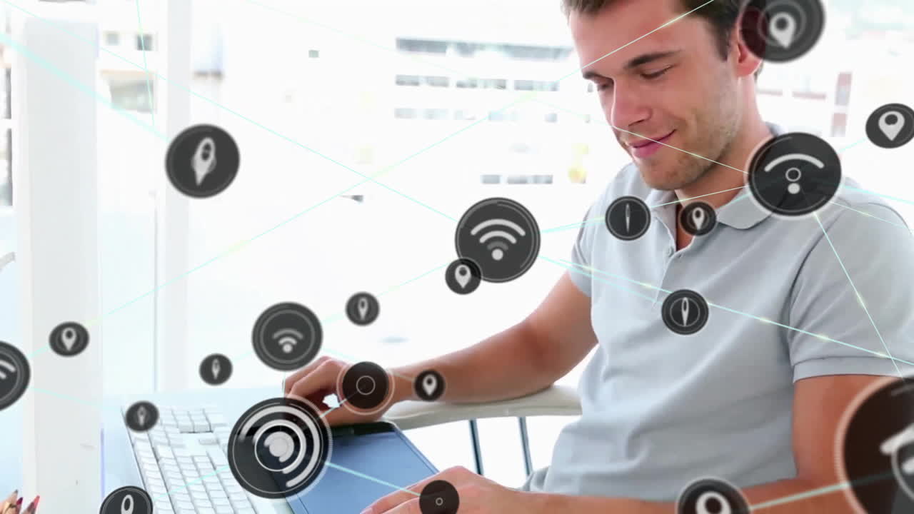animación de la red de conexiones con iconos wifi sobre empresario caucásico en la oficina