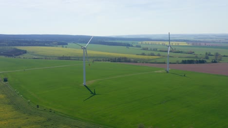 Paisaje-Panorámico-De-Turbinas-Eólicas-Para-Energías-Alternativas.