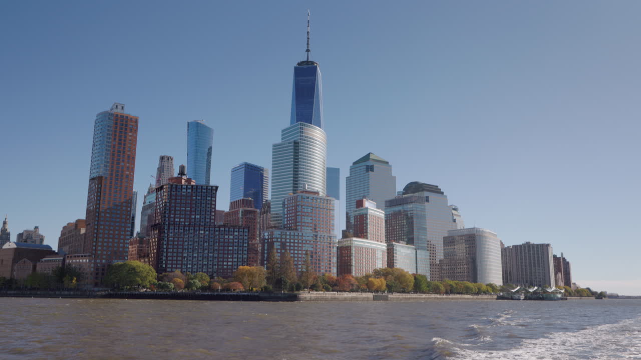 Horizonte da Cidade de Nova York com o One World Trade Center Visto do Rio Hudson