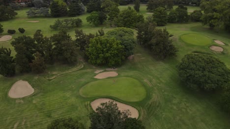 Tiro-De-Golfista-En-Club-De-Golf-De-Buenos-Aires