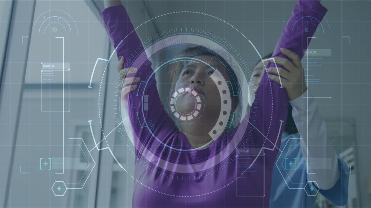 아시아 여성이 간호사와 함께 운동하는 범위 스캐닝과 데이터 처리 애니메이션