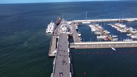 El-Muelle-De-Madera-Más-Largo-De-La-Bahía-De-Gdańsk-En-Sopot,-Polonia,-Europa