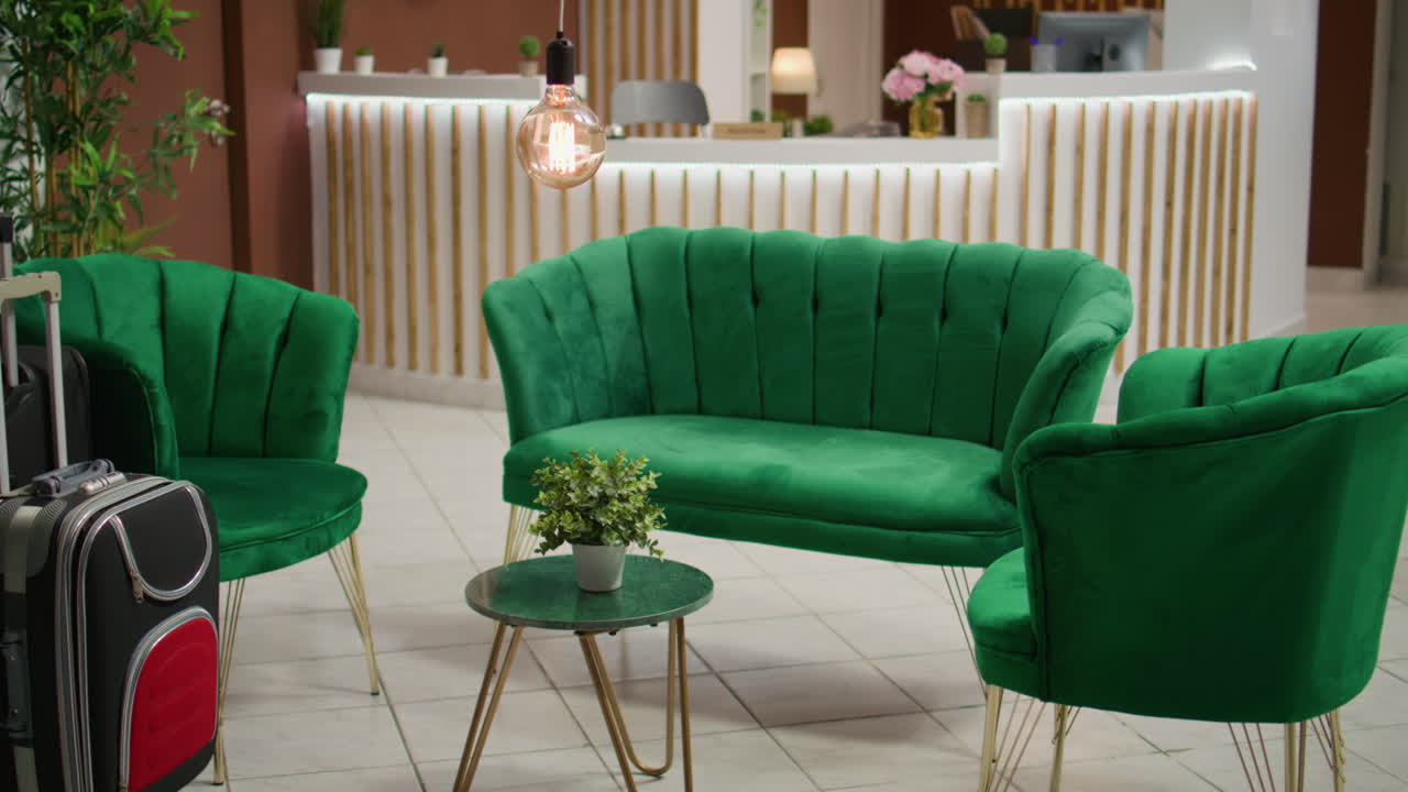 고급스러운 장식과 함께 현대적인 라운지 지역