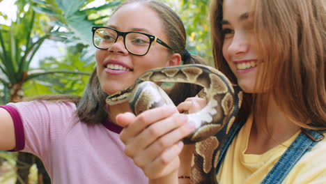 selfie, chica adolescente y fotografía por teléfono