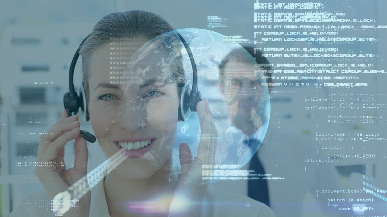 Animazione di elaborazione dati e globo su una felice consulente donna caucasica con cuffie
