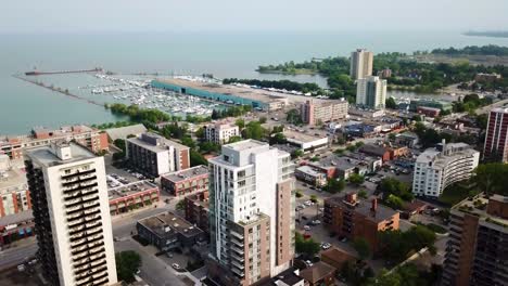 Drone-shot-of-the-lakeshore-of-Mississauga-in-summer