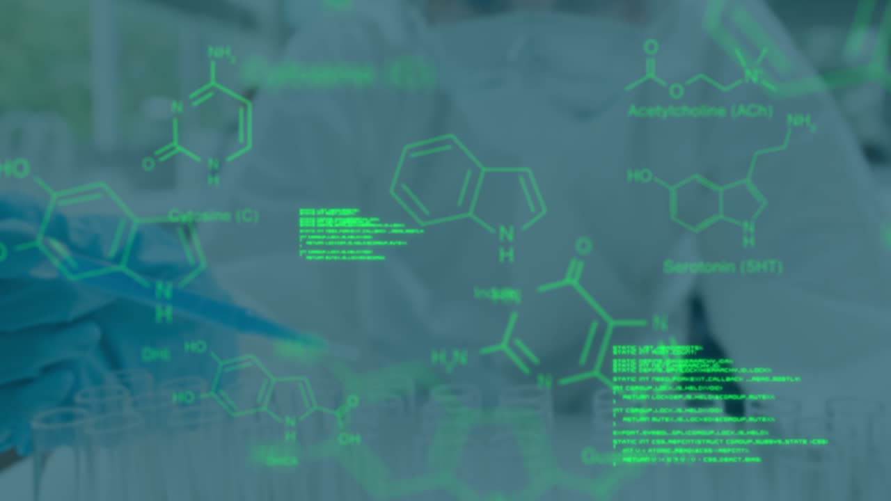 animación de procesamiento de datos y fórmula química sobre una científica caucásica