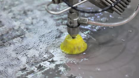 máquina de corte por chorro de agua cnc
