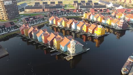 Imágenes-De-Drones-Del-Refugio-De-Reitdiep-En-El-Centro-De-La-Ciudad-De-Groningen