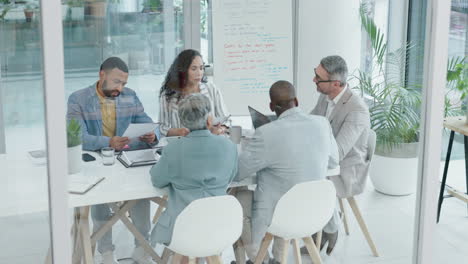 taller, ideas y reuniones con empresarios