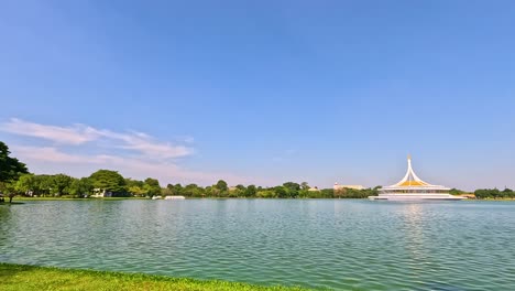 peaceful scenery at suan luang rama ix park